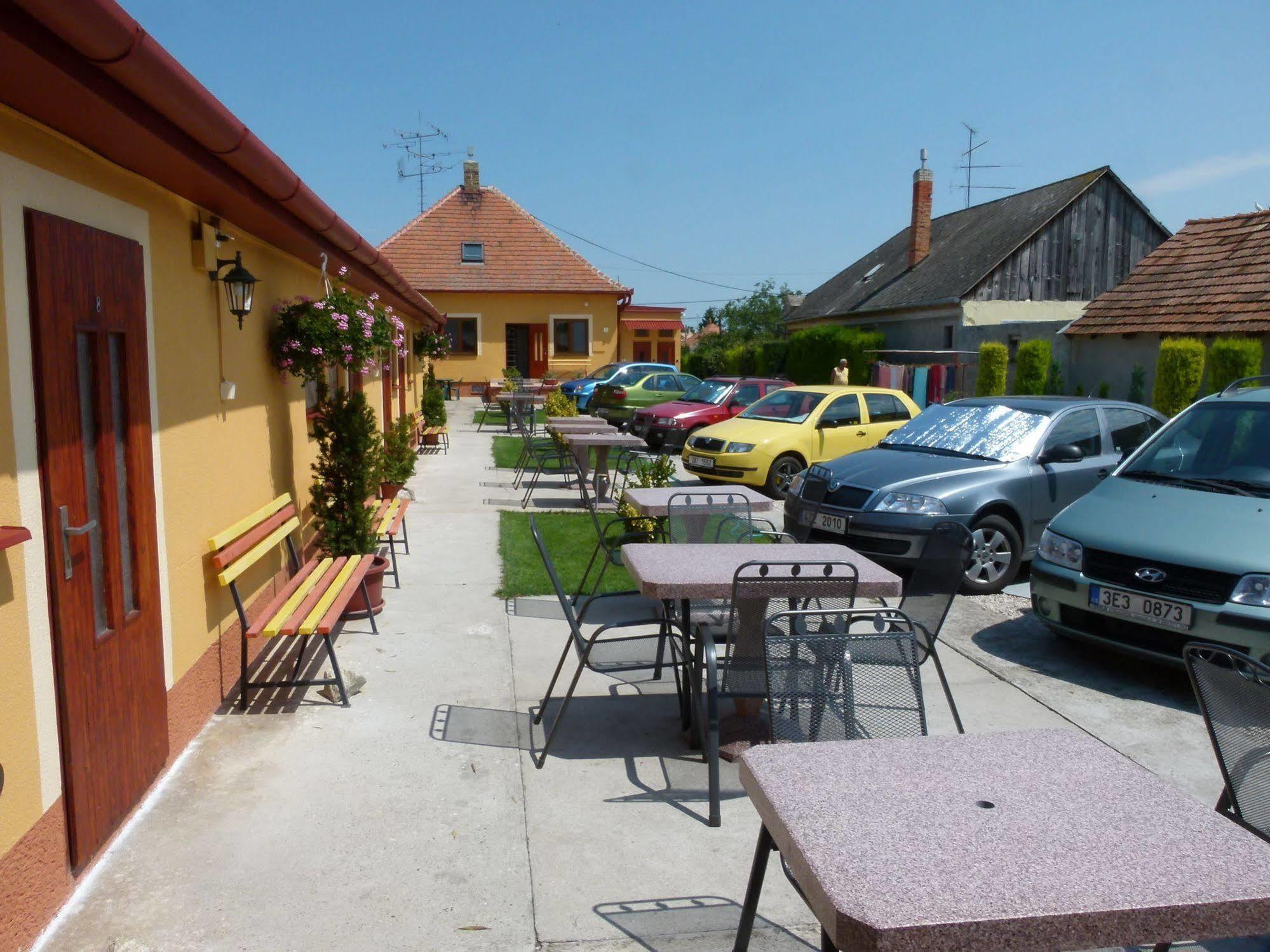 Apartamento Privat U Jozefa Foeldesa Veľký Meder Exterior foto